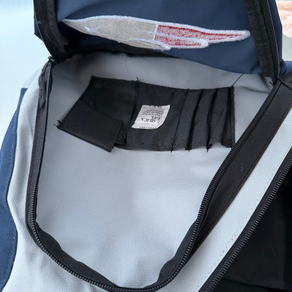 NFL New England Patriots Navy and Gray Leadoff Sling Backpack - Picture 8 of 9